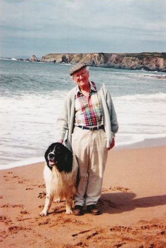 Brian Kitson with a Landseer on the beach